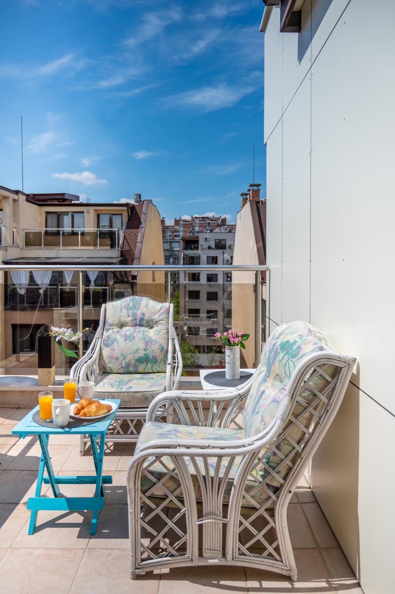 Apartmán Colorful Studio With Balcony - Free Parking Sofie Exteriér fotografie